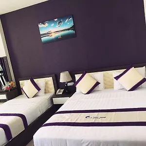 La Hotel