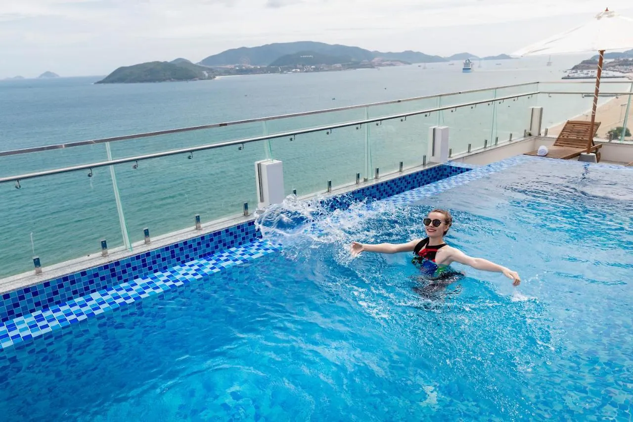Sun Kiss Hotel Nha Trang 4*,
